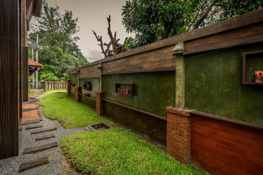 Ingmon House Hotel Chiang Mai Exterior photo