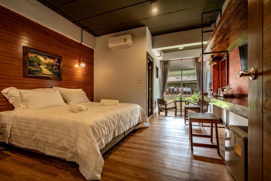 Ingmon House Hotel Chiang Mai Exterior photo